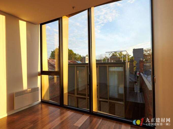 铝包木门窗