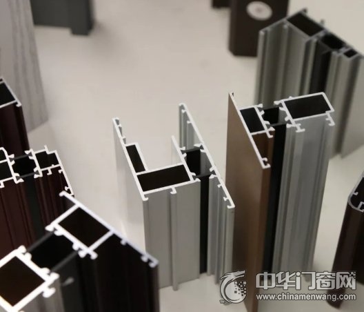 怎样挑选断桥铝门窗