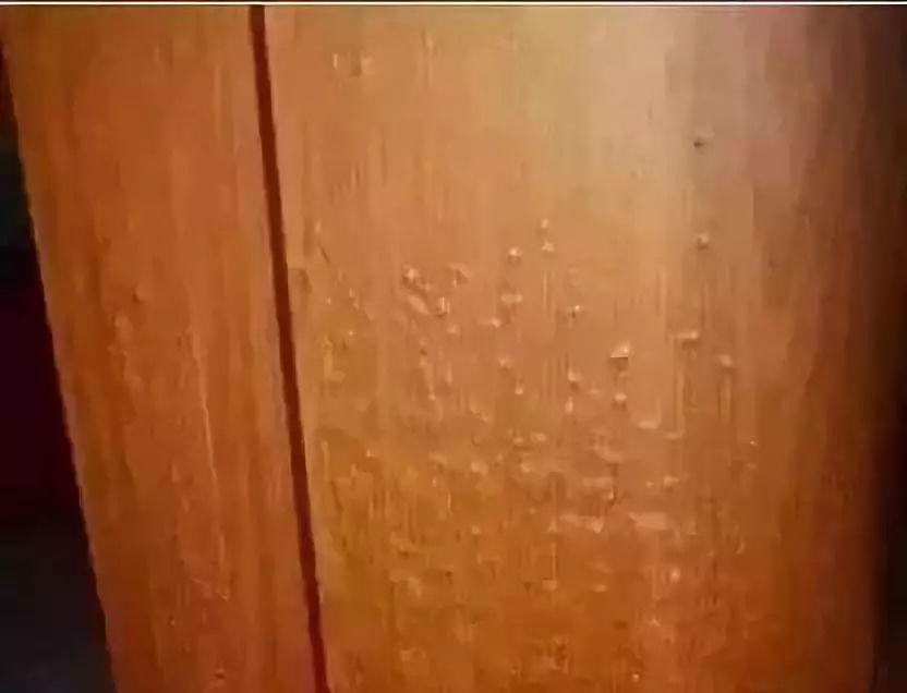 木门缺陷