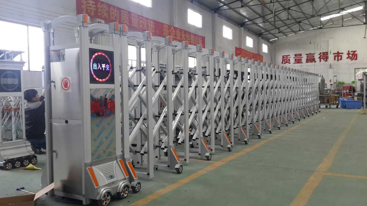 门业图片-铝合金电动伸缩门江西佛山*好的伸缩门加工定制优质伸缩门佛山志远遥控伸缩门铝合金电动伸缩门图片