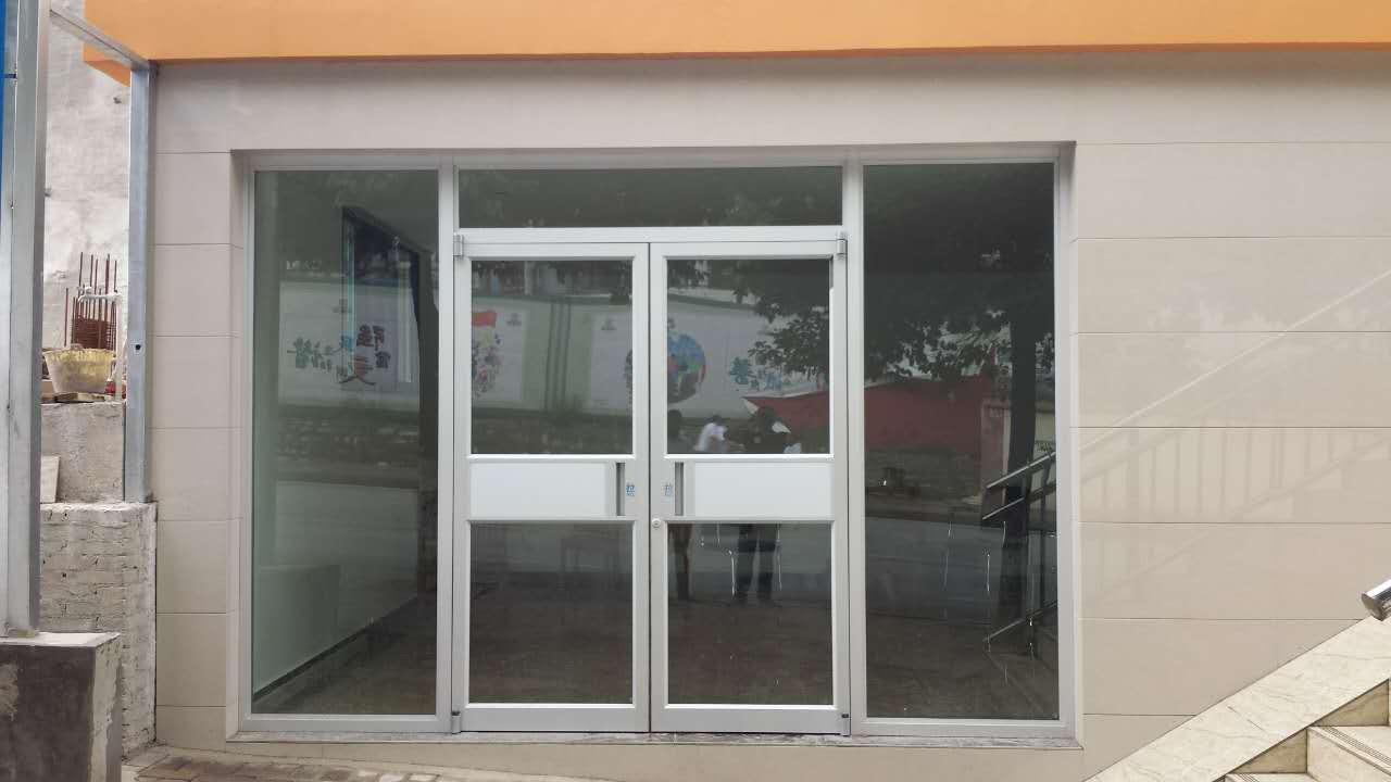 门业图片-连锁店专用门贵阳肯德基门 贵州肯德基门生产加工销售厂家纳格玛肯德基门图片
