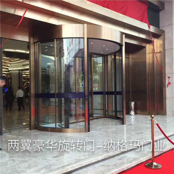 门业图片-三/四翼旋转门【深圳旋转门价格】厂家直销安装_提供深圳旋转门施工方案ngm-05图片
