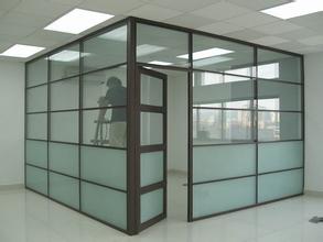 门业图片-东阿门窗厂优惠的烟台市断桥铝合金门窗新品上市 烟台断桥铝专卖店烟台塑钢隔断门窗：耐用的塑钢隔断要到哪买无图片