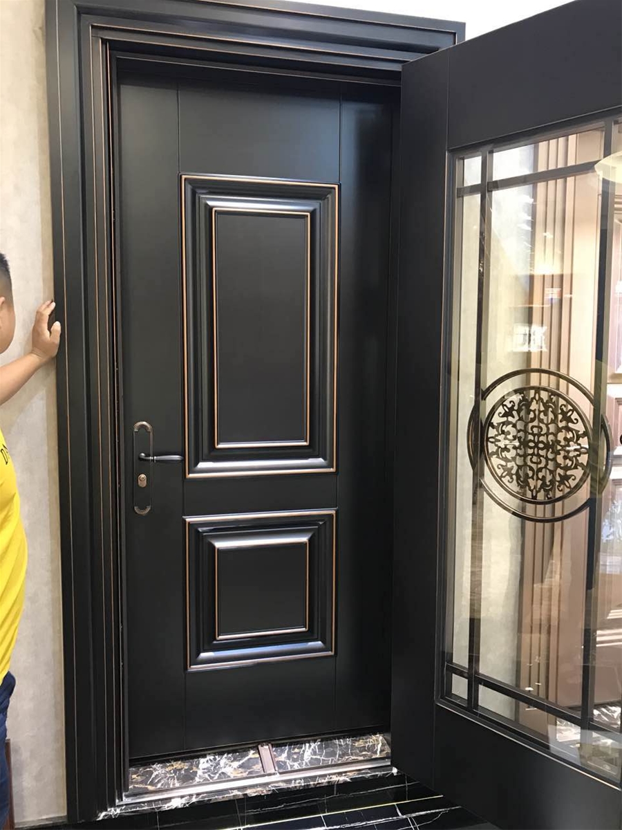 门业图片-不锈钢防盗门不锈钢防盗彩板门--宝马钢灰色（实物 私信）**图片