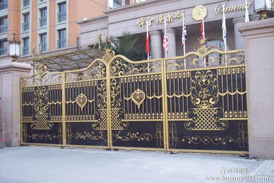 门业图片-铁艺门供应天津锌钢铁艺护栏 定制安装红桥区铁艺大门100图片