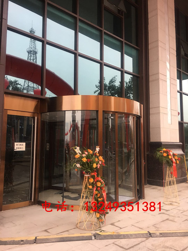 门业图片-自动门石家庄钛金色旋转门 两翼旋转门安装 宏远门业2000-3800图片