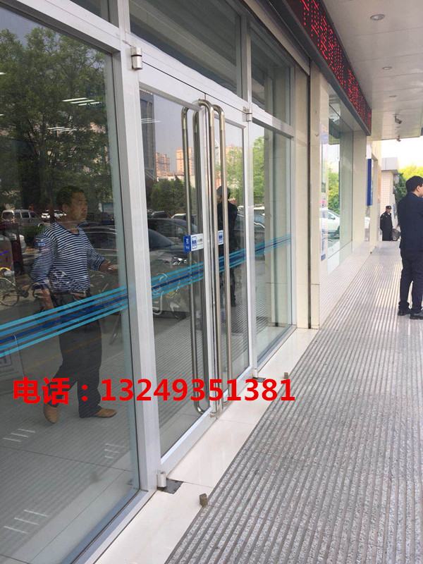 门业图片-肯德基门石家庄本地免费咨询展厅肯德基门1900*2400图片