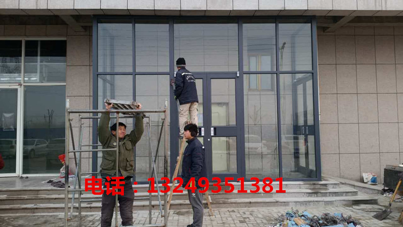 门业图片-肯德基门石家庄门斗肯德基门 灰砂纹肯德基门价格 宏远门业1900*2400图片
